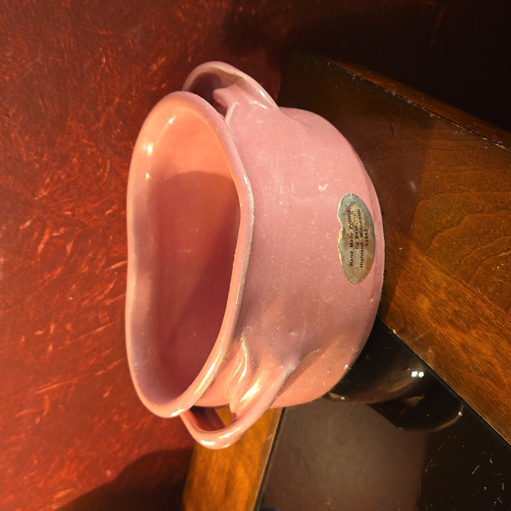 BEAR POTTERY HIGHLAND WISCONSIN HANDMADE PINK HEART SHAPED BOWL W/HANDLES GLAZED